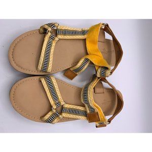 Universal Thread Goods Co. Yellow Black Stripe Size 9 Womens Strap Sandals Shoes